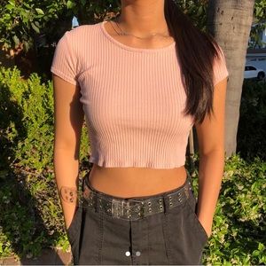 Baby pink crop top 💘